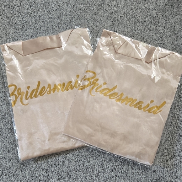 Bridesmaid Satin Robes with Gold Script - Picture 1 of 1